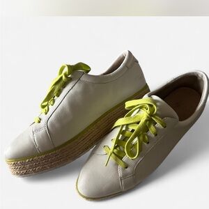 Halogen x Atlantic-Pacific Women's Theodora Platform in White